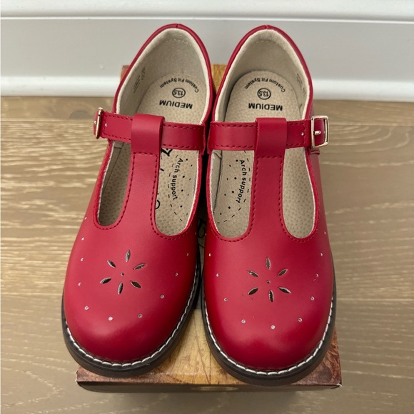 NEW Red Footmates Size 13.5 - Picture 4 of 6